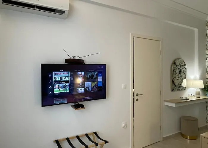 Syntagma Hideaway Luxury Apt